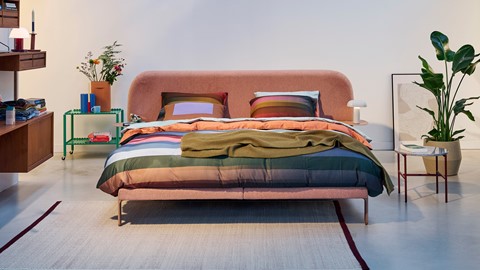 Bed Element met hoofdbord Lush, nachttafels en coolmotion 2 matrassen, powder
