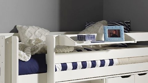 Halfhoogslaper Pino met commode met 2 deuren en boekenkast, wit