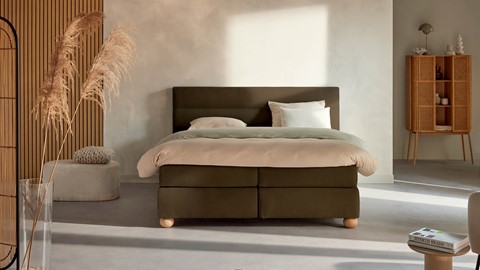 Boxspring Solid Lina vlak met gestoffeerd matras, cappuccino