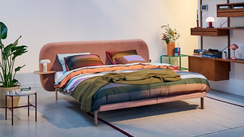 Bed Element met hoofdbord Lush, nachttafels en coolmotion 2 matrassen, powder