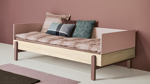 bed_flexa_popsicle_sofabed_roze_sfeer