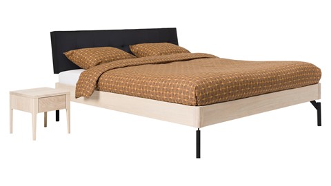 Bed Sky eiken met hoofdbord gecapitonneerd en poot metaal, eiken lederlook zwart