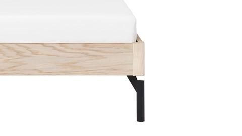 Bed Sky eiken met hoofdbord hout en poot metaal