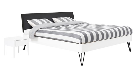 Bed Sky beuken met hoofdbord stof en poot driehoek, wit lederlook zwart