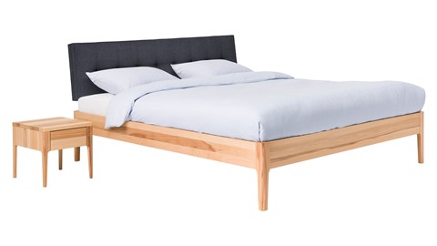 Bed Sky beuken met hoofdbord gecapitonneerd en poot hout, beuk stof grijs