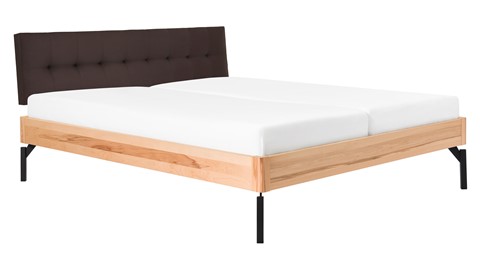 Bed Sky beuken met hoofdbord gecapitonneerd en poot metaal, beuk lederlook grijs