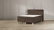 Boxspring Emma Deluxe Elegant vlak  met gestoffeerd matras en poot naturel, dark brown