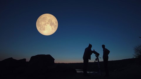 Bloedinteressant, zo'n maansverduistering